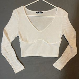 “V neck solid fitted crop tee”